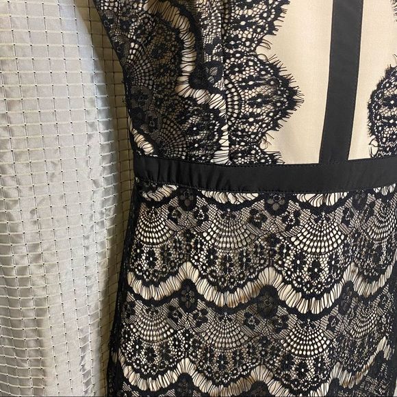 Andree Black Lace Sheath Dress Size Medium. No rips or tears! Great condition! - Picture 2 of 8